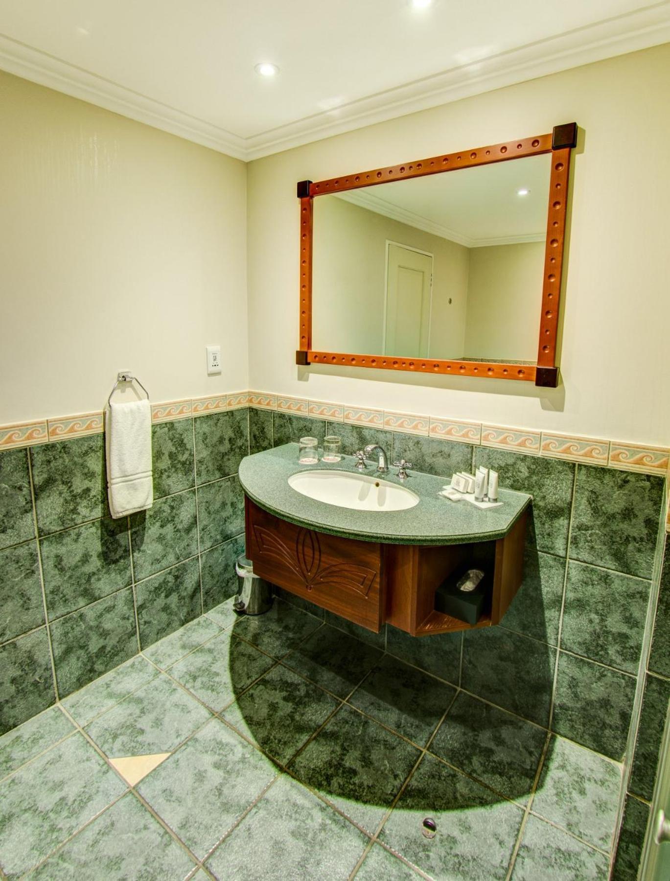Courtyard Gqeberha Hotel 4*
