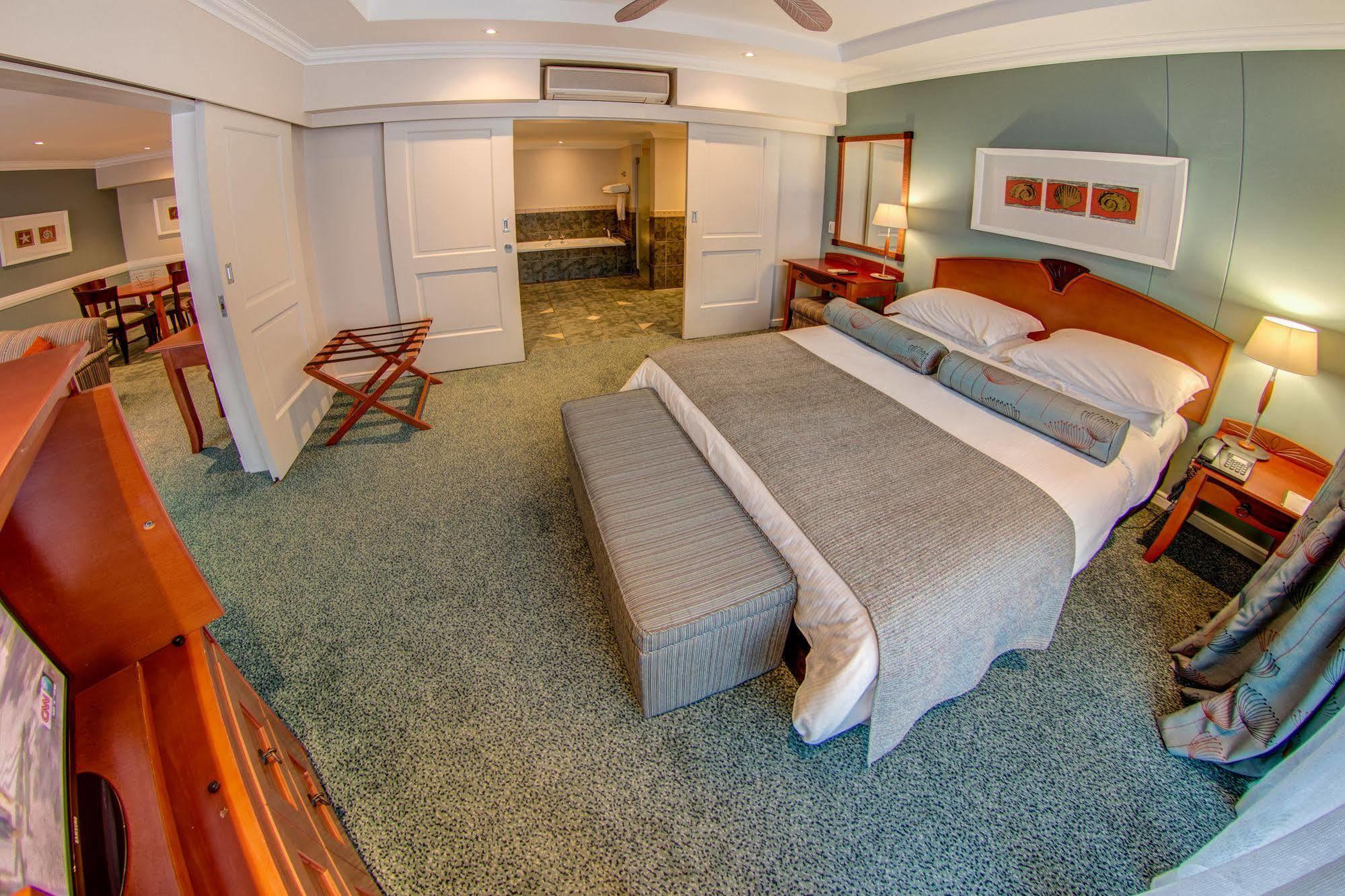Courtyard Gqeberha Hotel 4*
